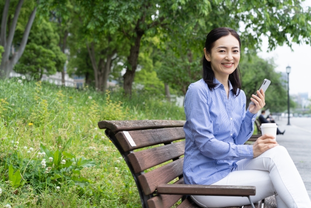 50代で出会いを探し気の合う友達に出会えるコツは？